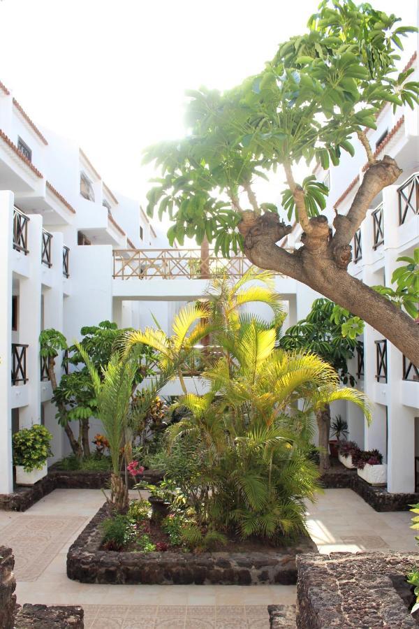 Parque Santiago 1 Next To The Beach Playa de las Americas  Exterior photo